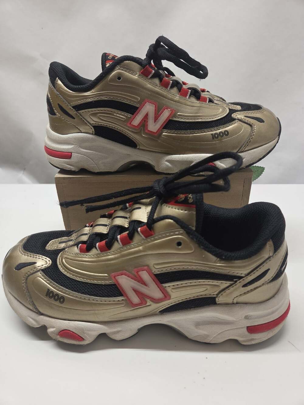 New Balance 1000 Shoe Palace Exclusive Gold Black GC1000PL Boys Size 5